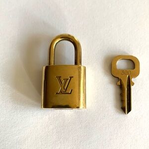 Louis Vuitton lock & key #300
